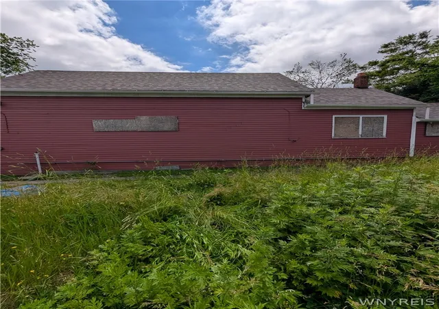 Homes for sale in Buffalo, NY | 210 Person St, Buffalo, NY 14212 | MLS# B1691005