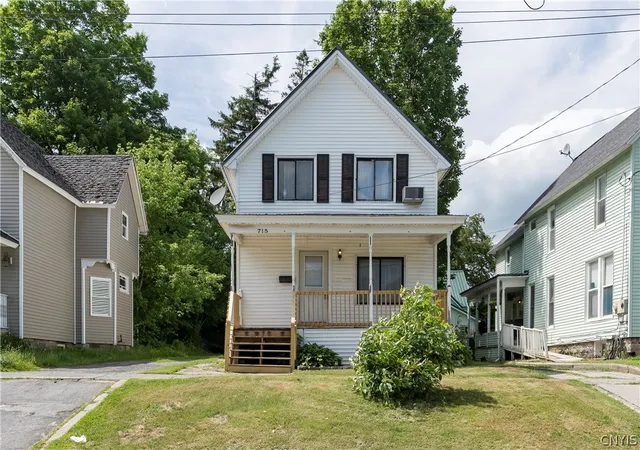 1st image of 715 West St, Carthage, NY 13619 | MLS# S1689000