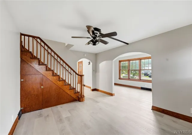 4th image of 4245 Highland Pkwy, East Aurora, NY 14052 | MLS# B1691020