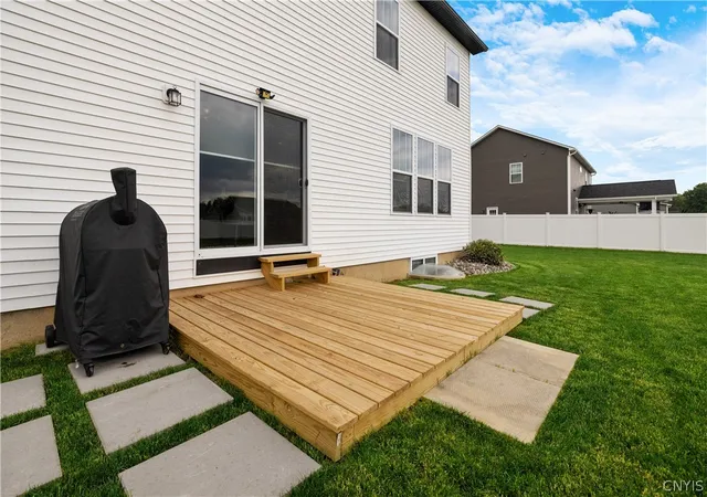 Homes for sale in Clay, NY | 4714 Weller Hall Pl, Clay, NY 13041 | MLS# S1690630