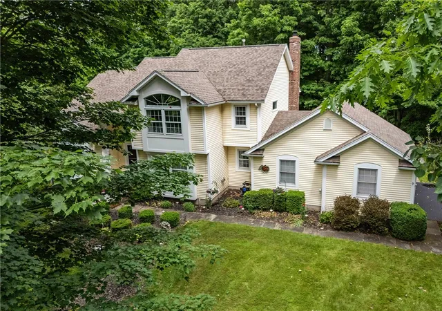 4th image of 41 Hawks, Mendon, NY 14472 | MLS# R1690652