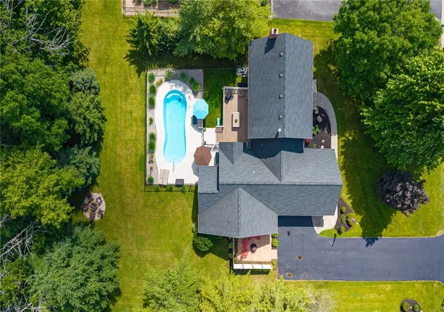 Homes for sale in Perinton, NY | 45 Olde Prestwick, Perinton, NY 14526 | MLS# R1690640