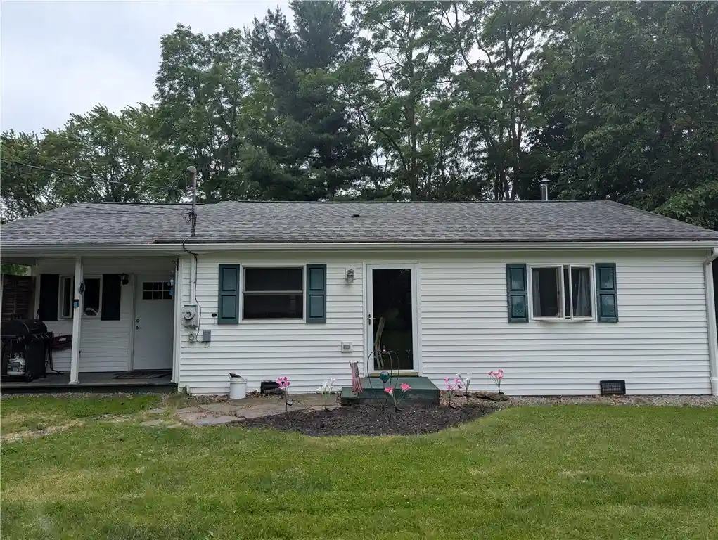Photo 1 of Single family home for sale at 1728 East Ave, Barker, NY 14012 | MLS# R1691039 | Listing updated on 2026-10-18