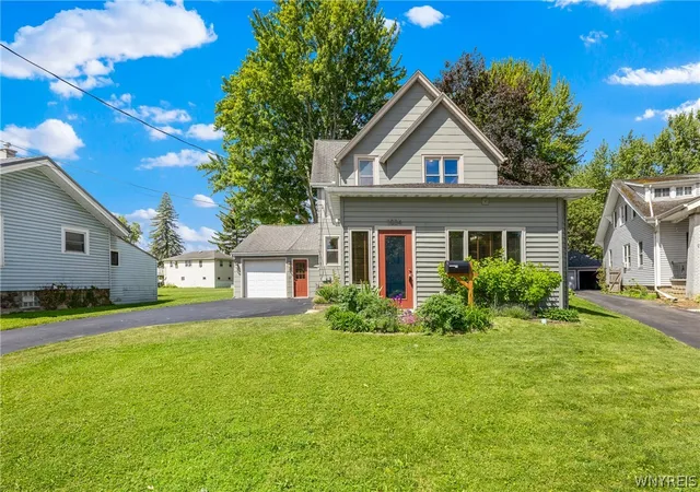Homes for sale in North Tonawanda, NY | 1034 Niagara Falls Blvd, North Tonawanda, NY 14120 | MLS# B1690370