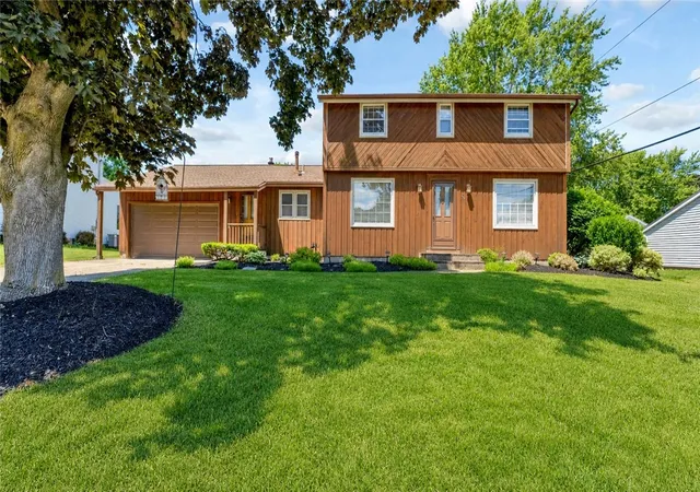 1st image of 50 Eventide Ln, Irondequoit, NY 14617 | MLS# R1688235
