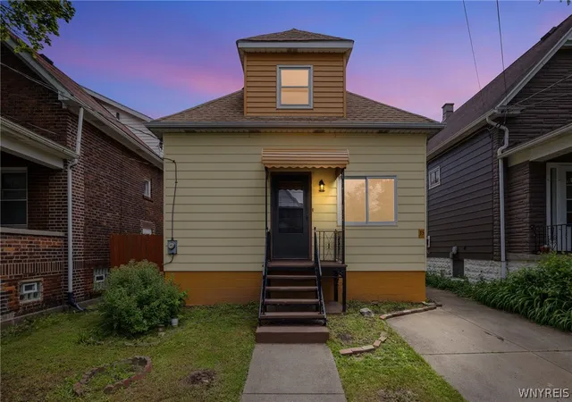 Homes for sale in Cheektowaga, NY | 35 Reo Ave, Cheektowaga, NY 14211 | MLS# B1691078