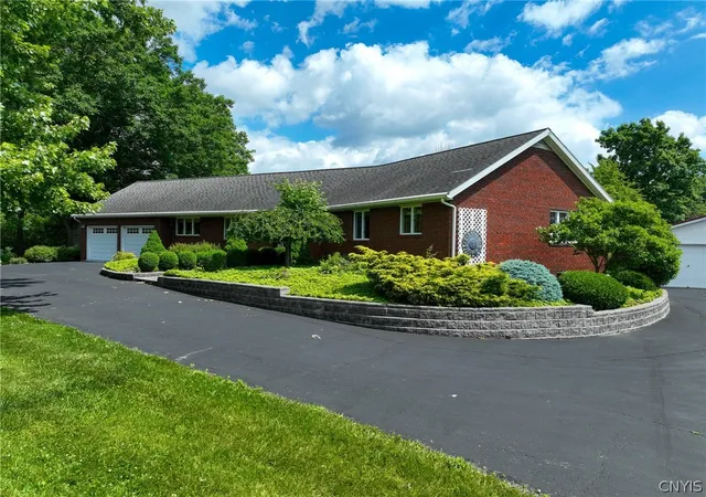 Photo 2 of Sale Pending at 5862 State Route 90 N, Cayuga, NY 13034 | MLS# S1689054 | Listing updated on 2026-07-09