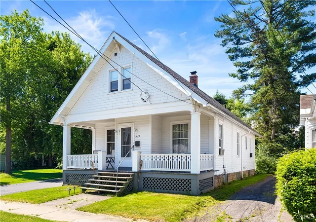 Homes for sale in Utica, NY | 1429 Fincke Ave, Utica, NY 13502 | MLS# S1689391