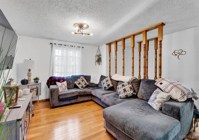5th image of 40 Benz Dr, Depew, NY 14043 | MLS# B1691037