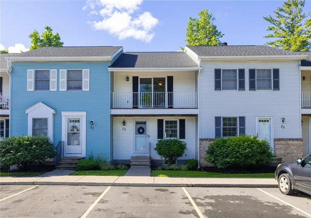 32nd image of 25 Southfield Dr, Webster, NY 14580 | MLS# R1689961