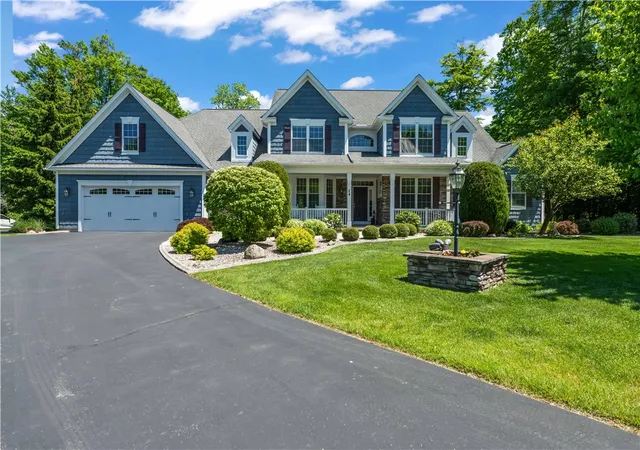Photo 2 of Single family home for sale at 24 Whisper Crk Ct, Rochester, NY 14626 | MLS# R1686411 | Listing updated on 2026-08-03