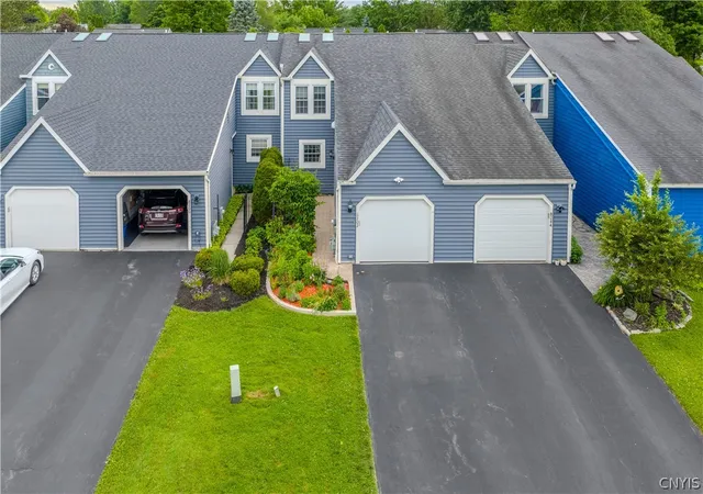 Photo 2 of Sale Pending at 8202 Beehive Cir, Liverpool, NY 13090 | MLS# S1689930 | Listing updated on 2026-06-22