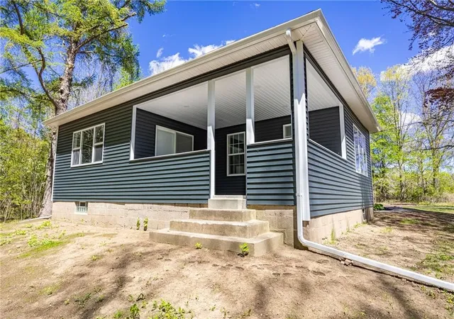 4th image of 16 Pine Hill Rd, Parma, NY 14559 | MLS# R1691066