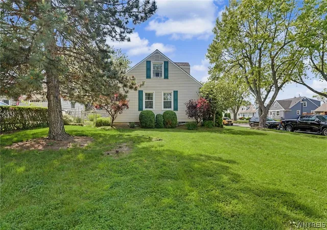 4th image of 240 Blackstone Blvd, Tonawanda, NY 14150 | MLS# B1688227