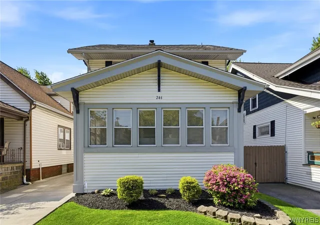 Homes for sale in Buffalo, NY | 246 Linden Ave, Buffalo, NY 14216 | MLS# B1689018