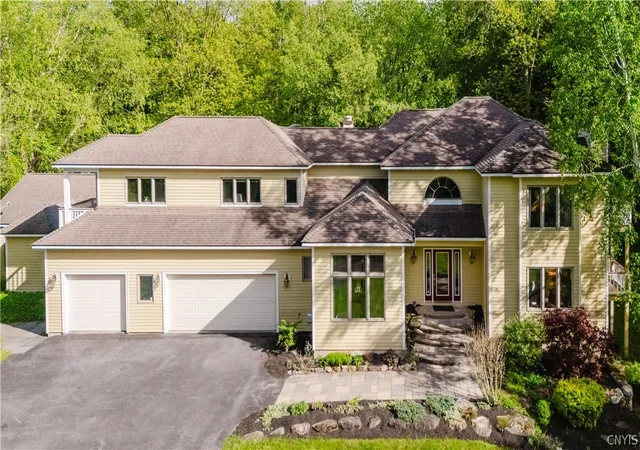 Homes for sale in Watertown Town, NY | 16228 Deer Run Rd, Watertown Town, NY 13601 | MLS# S1685633