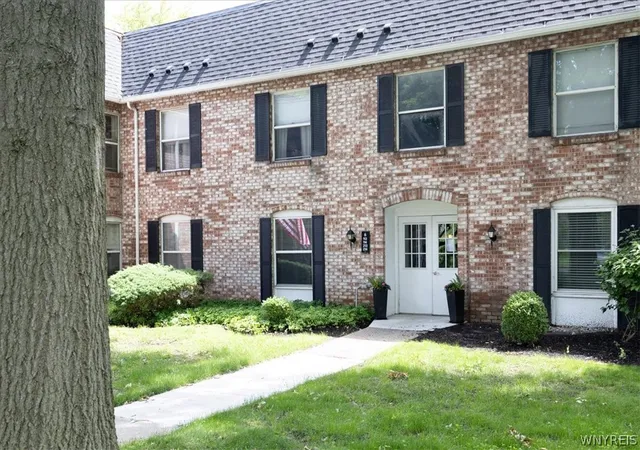 Homes for sale in Amherst, NY | 4547 Chestnut Ridge Rd #114B, Amherst, NY 14228 | MLS# B1691133