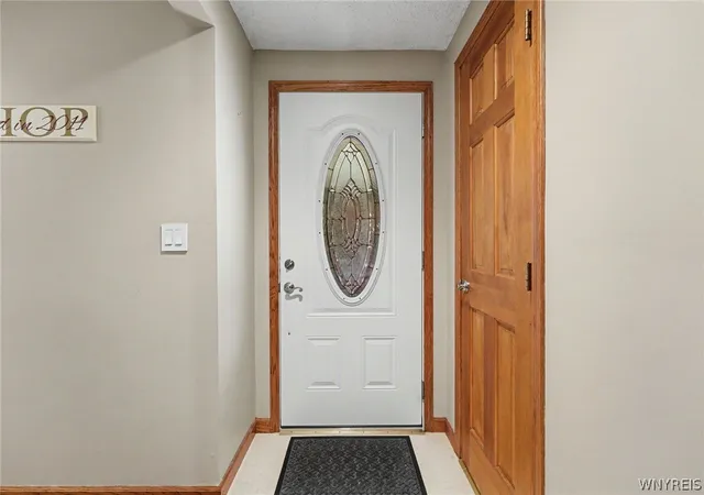 Photo 3 of Sale Pending at 13075 Steiner Rd, Akron, NY 14001 | MLS# B1686958 | Listing updated on 2026-07-20