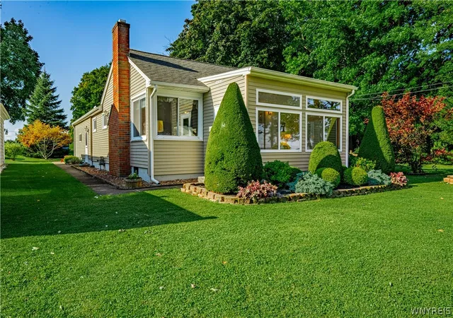 1st image of 4813 E Lake Rd, Wilson, NY 14028 | MLS# B1690651