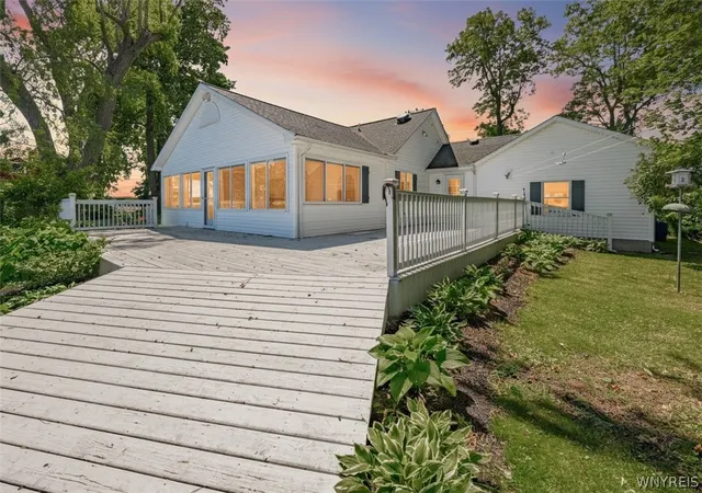 3rd image of 5455 Cherry Croft Ln, Newfane, NY 14028 | MLS# B1690919