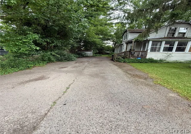 2nd image of 222 Beley Ave, Salina, NY 13211 | MLS# S1690841
