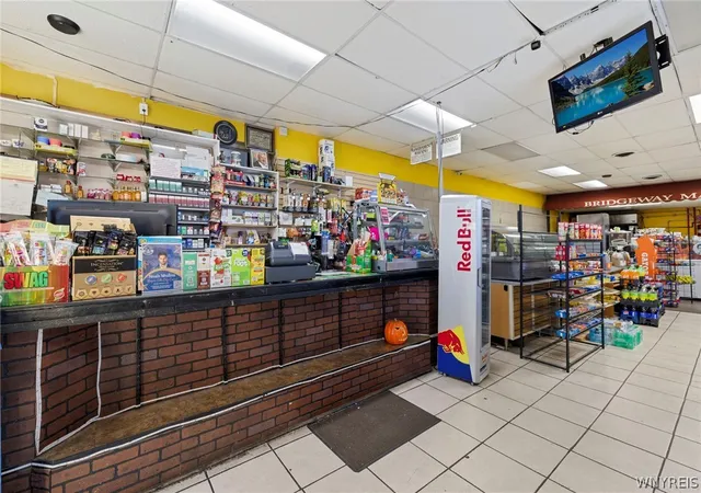 5th image of 1104 Niagara St, Niagara Falls, NY 14303 | MLS# B1689516