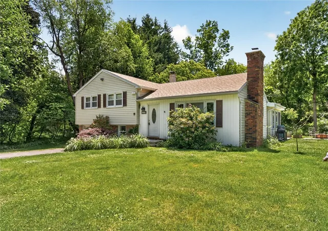 Homes for sale in Perinton, NY | 115 Crescent Rd, Perinton, NY 14450 | MLS# R1690372
