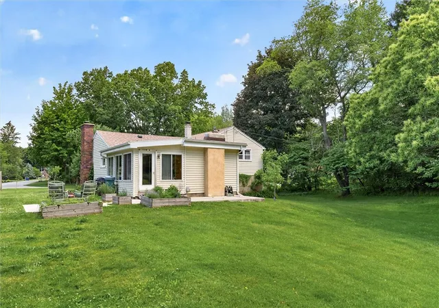 Homes for sale in Perinton, NY | 115 Crescent Rd, Perinton, NY 14450 | MLS# R1690372