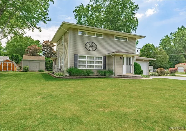 2nd image of 6140 Corwin Ave, Newfane, NY 14108 | MLS# B1691107