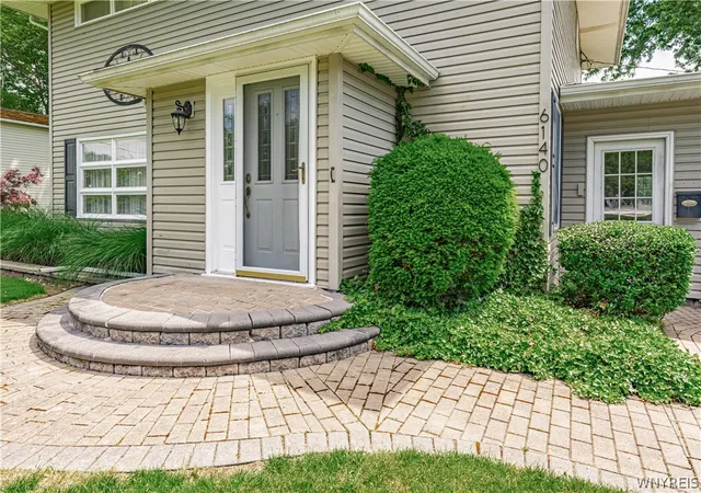 4th image of 6140 Corwin Ave, Newfane, NY 14108 | MLS# B1691107
