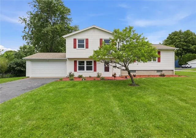 Homes for sale in Brighton, NY | 210 Crandon Wy, Brighton, NY 14618 | MLS# R1690782