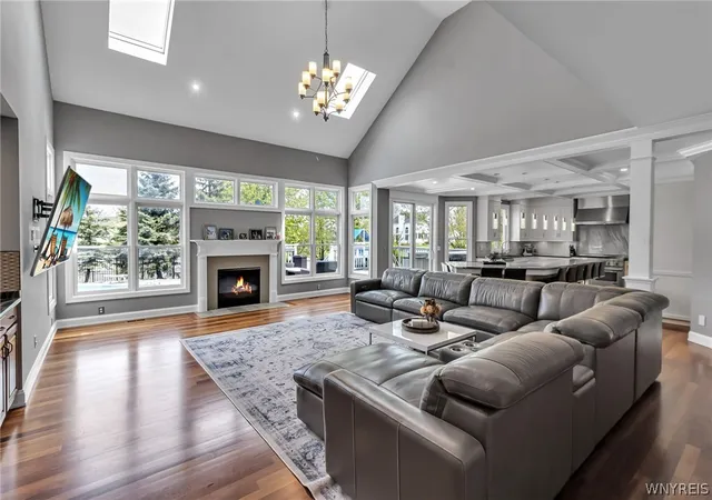 2nd image of 8154 Golden Oak Cir, Buffalo, NY 14221 | MLS# B1691177