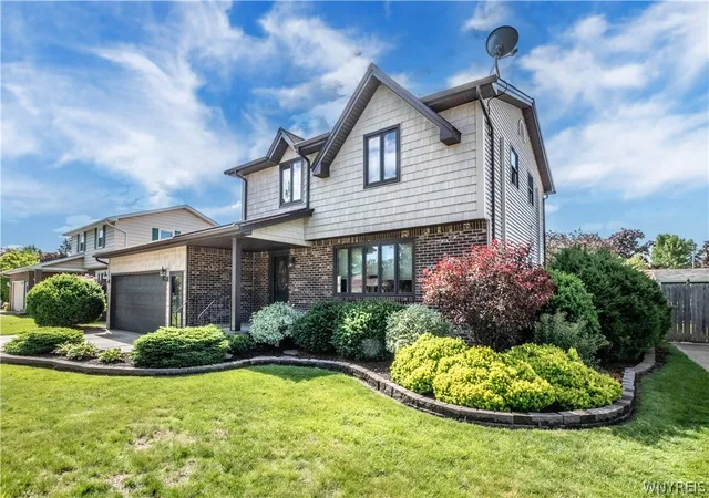 2nd image of 491 Fairmont Ave, North Tonawanda, NY 14120 | MLS# B1691032