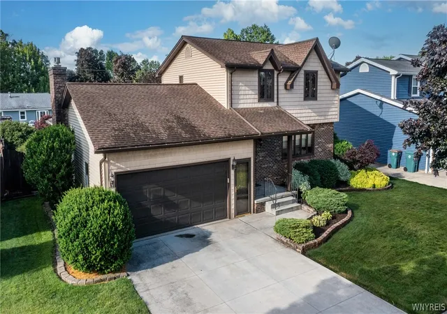 3rd image of 491 Fairmont Ave, North Tonawanda, NY 14120 | MLS# B1691032