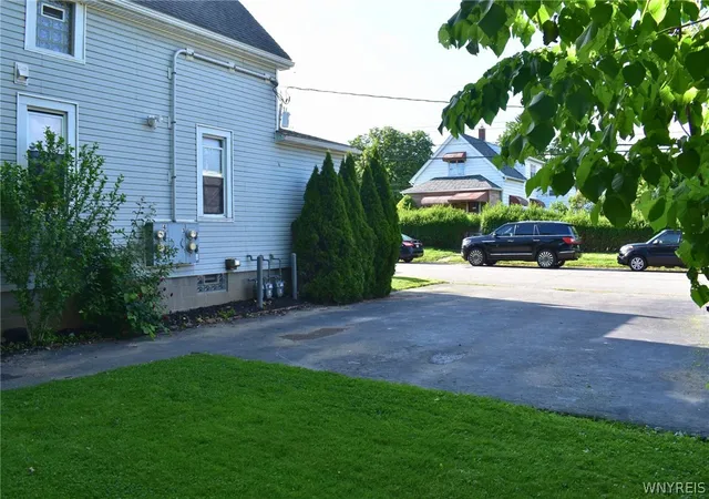5th image of 31 Elkhart St, Buffalo, NY 14218 | MLS# B1690290
