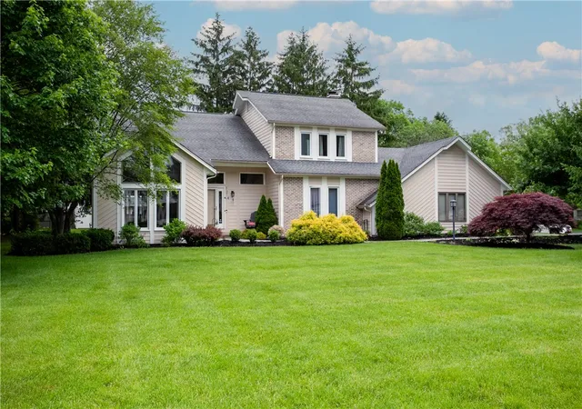 1st image of 72 Caversham Woods, Pittsford, NY 14534 | MLS# R1688974
