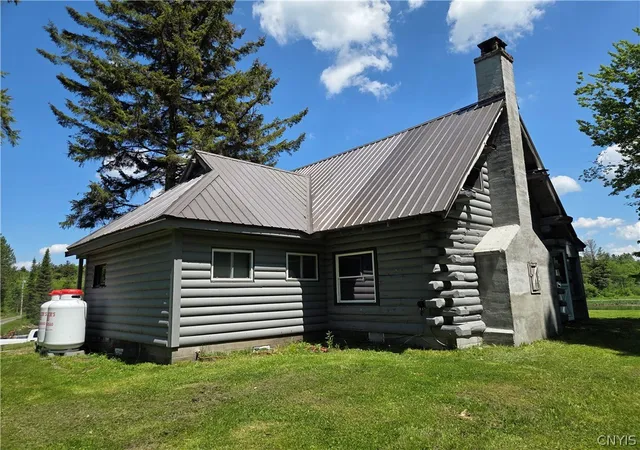 Homes for sale in Montague, NY | 6803 Sears Pond Rd, Montague, NY 13367 | MLS# S1691198