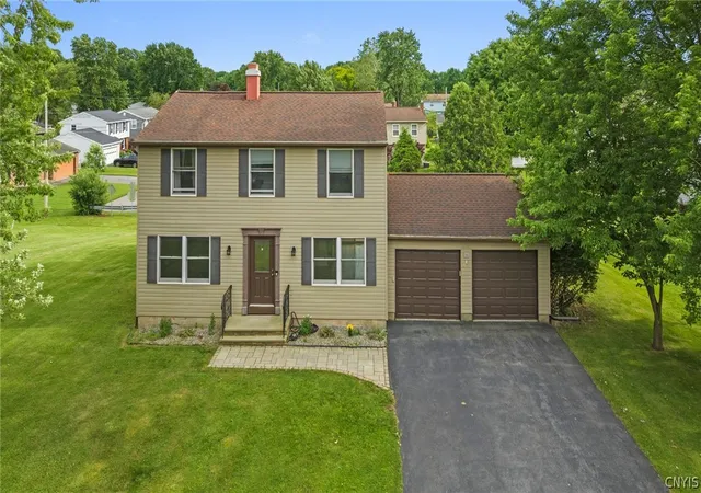 Homes for sale in Clay, NY | 4767 Four Seasons Dr, Clay, NY 13088 | MLS# S1691046