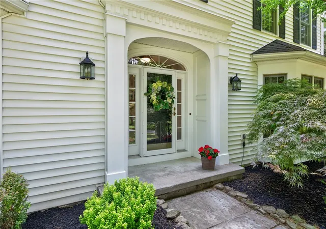 Homes for sale in Perinton, NY | 9 Lily Pond Ln, Perinton, NY 14534 | MLS# R1682543
