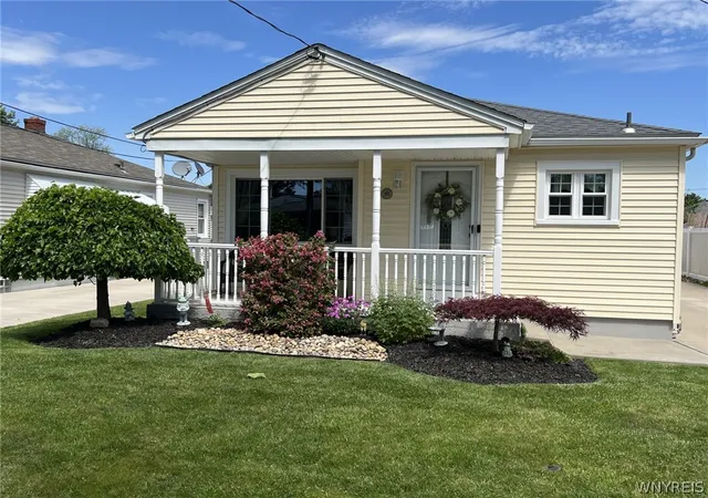 1st image of 411 78th St, Niagara Falls, NY 14304 | MLS# B1690853