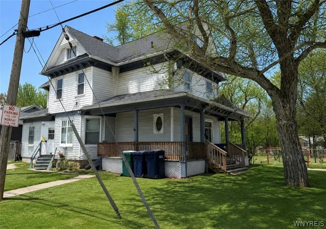 Homes for sale in Niagara Falls, NY | 3817 Deveaux St, Niagara Falls, NY 14305 | MLS# B1690827