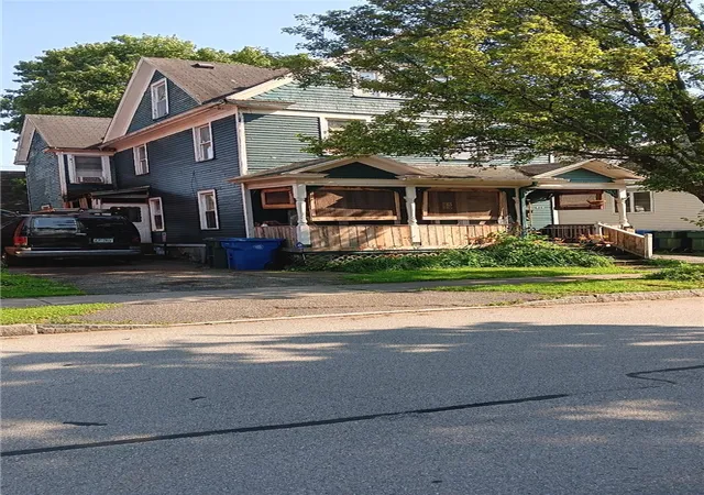 Homes for sale in Rochester, NY | 419 Caroline St, Rochester, NY 14620 | MLS# R1691176
