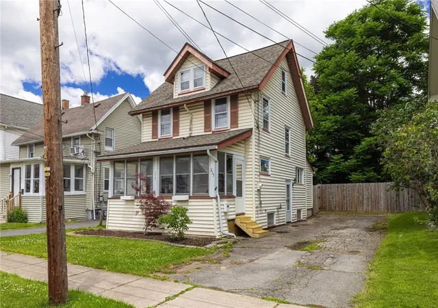Homes for sale in East Rochester, NY | 217 W Elm St, East Rochester, NY 14445 | MLS# R1689243