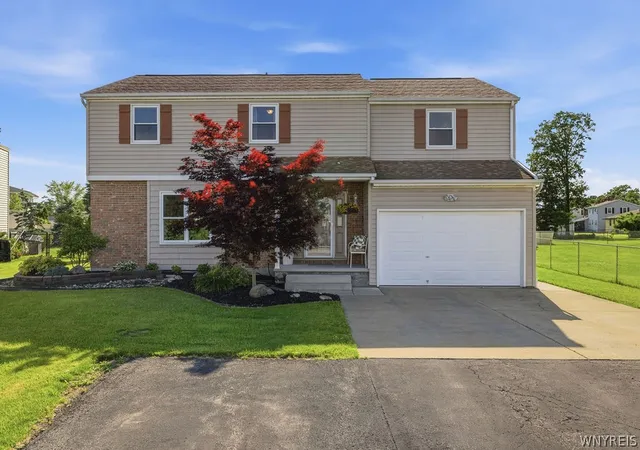 1st image of 6922 Walmore Rd, Wheatfield, NY 14304 | MLS# B1691104