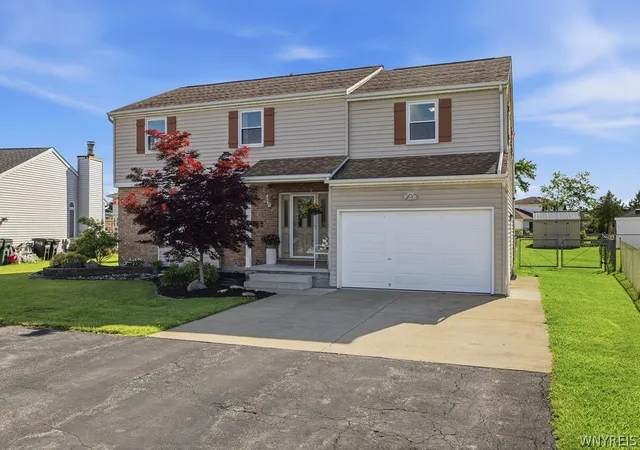 2nd image of 6922 Walmore Rd, Wheatfield, NY 14304 | MLS# B1691104