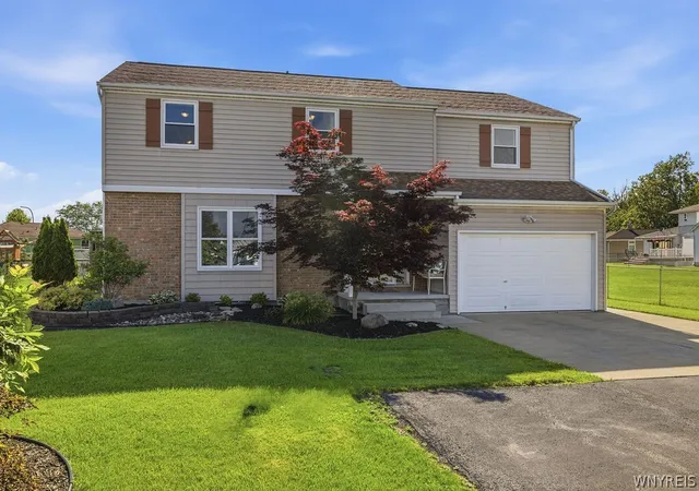 3rd image of 6922 Walmore Rd, Wheatfield, NY 14304 | MLS# B1691104