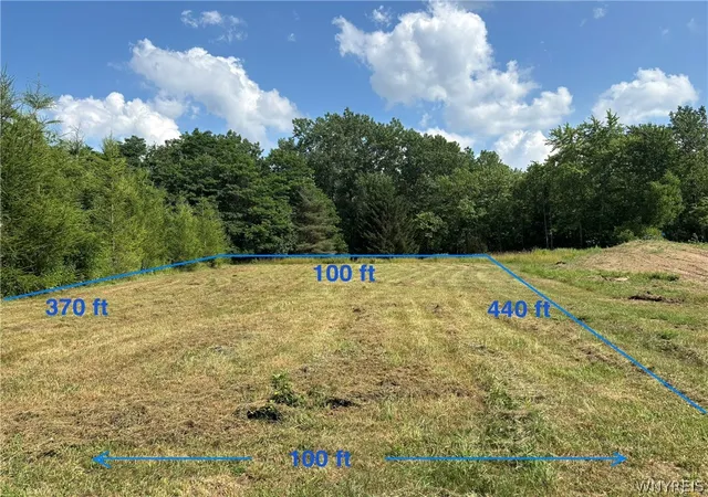 Homes for sale in Alden, NY | 21 Two Rod Rd, Alden, NY 14004 | MLS# B1690859