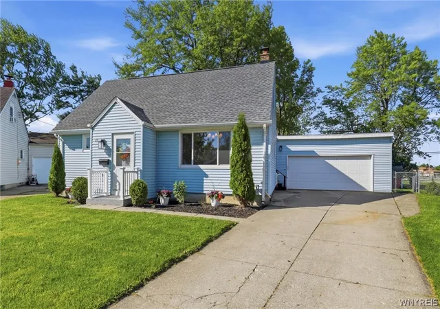 2nd image of 89 Harris Ct, Buffalo, NY 14225 | MLS# B1691302