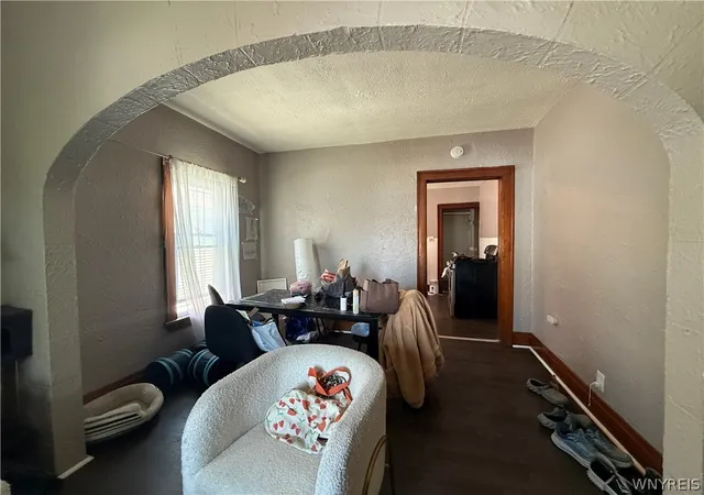 Photo 5 of Sale Pending at 2263 S Park Ave, Buffalo, NY 14220 | MLS# B1687681 | Listing updated on 2026-07-06