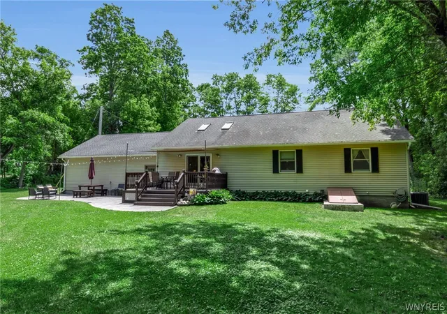 Homes for sale in Batavia, NY | 9214 Cone Dorman Rd, Batavia, NY 14020 | MLS# B1690147